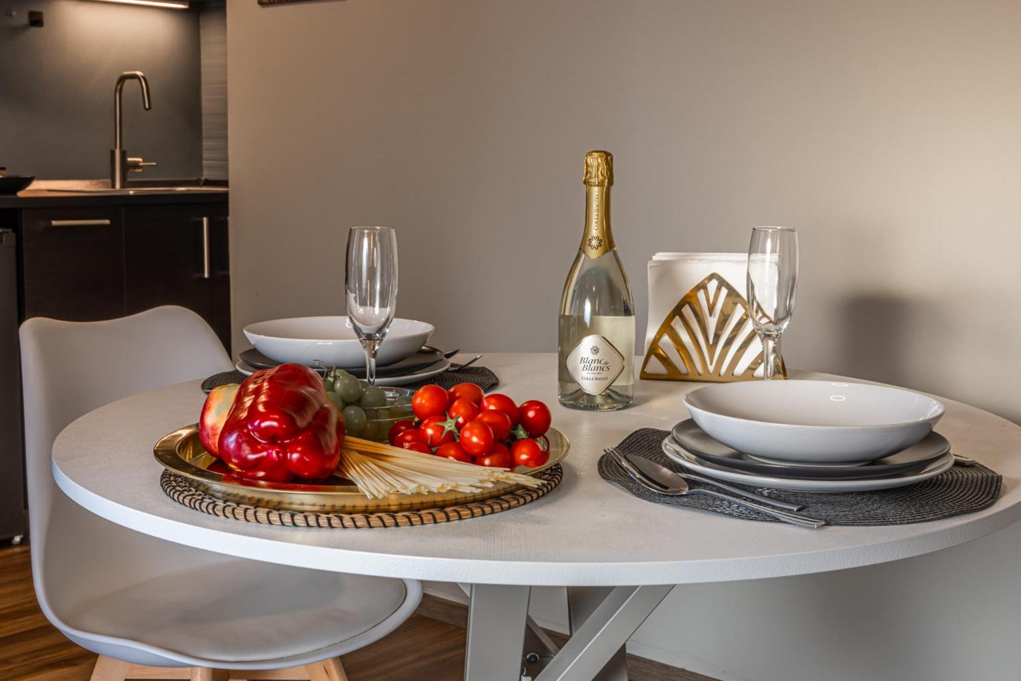 Comfort Home Rho Fiera Exterior foto